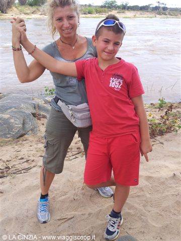 ANDREA E SUA MAMMA CINZIA ALL'HIPPO POINT ALLO TSAVO EST