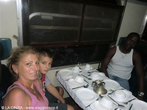 CENA SUL TRENO DELLA MIA AFRICA