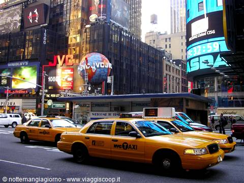 Taxi in Time square