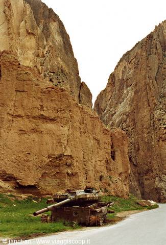 dimenticato dai sovietici... (strada per Mazar-e-Sharif)