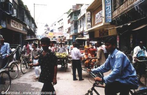via del centro - Varanasi