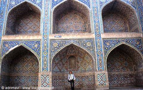Bukhara - madrasa di Nadir Divanbegi