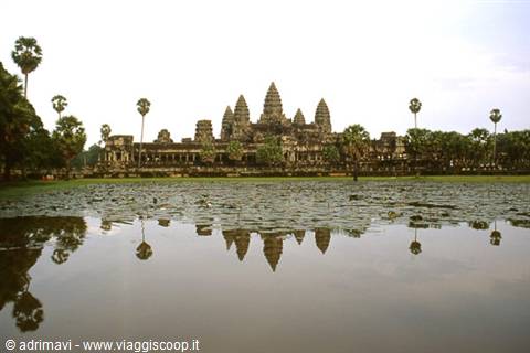 Angor-Wat al tramonto