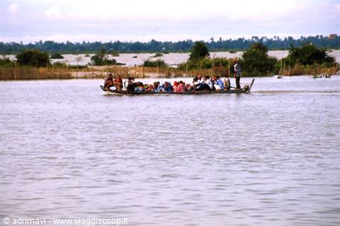 navigazione fiume Mekong
