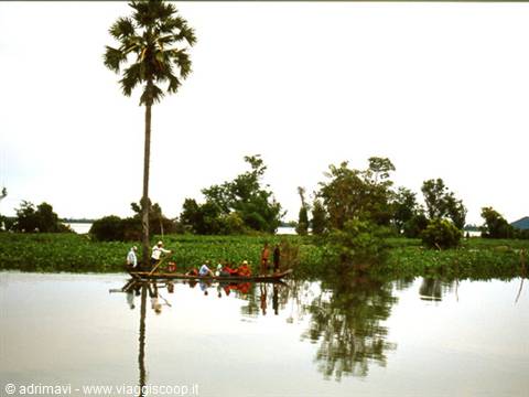 fiume Tonlé-Sap
