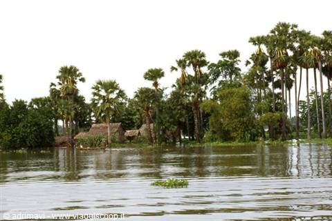 fiume Tonlé-Sap