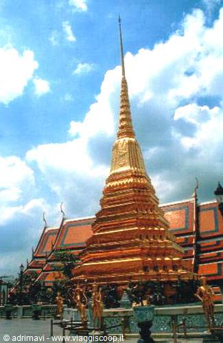 scorcio del Wat Ben Cha Ma Bo Pit - Bangkok