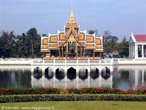 Bang Pa In