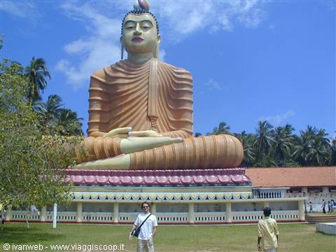 Tempio buddista di Wewurukannala Vihara