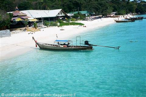 phi phi island
