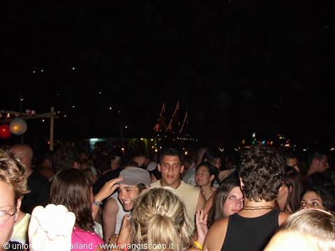 full moon party