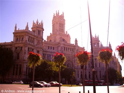 Plaza Cibeles, Palacio de la comunicaciones