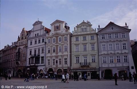 Starometske Namesti