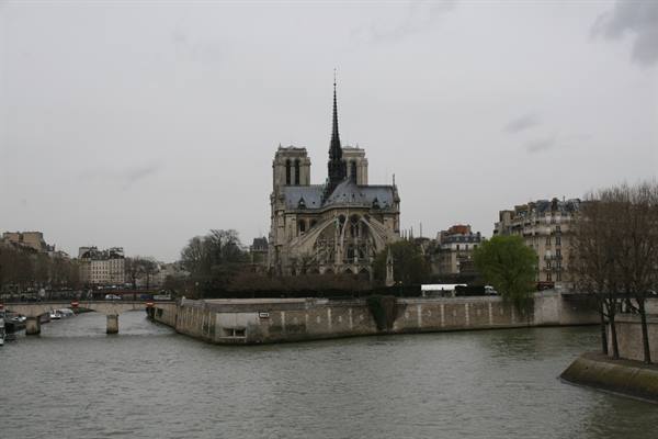 Notre Dame e lungo Senna