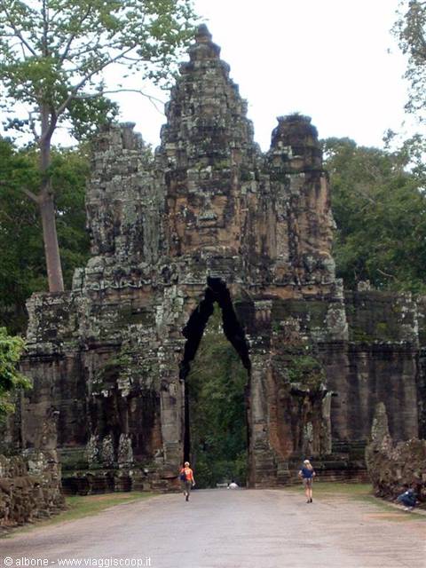 Angkor - Angkor Thom South Door