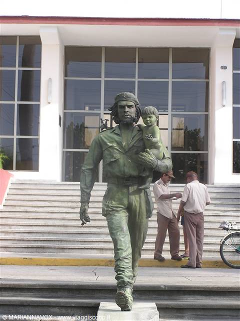 CHE'