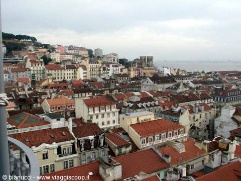LISBONA DAL TETTO DELL'ELEVADOR DE SANTA JUSTA, MIRADOURO