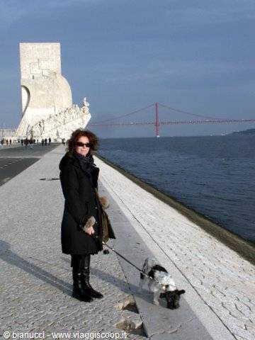 EMMA E SUA MAMMA A BELEM, LISBONA