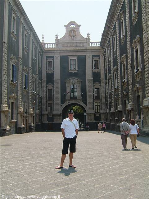 Porta Uzeda