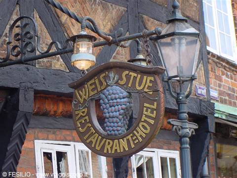 RIBE - INSEGNA 