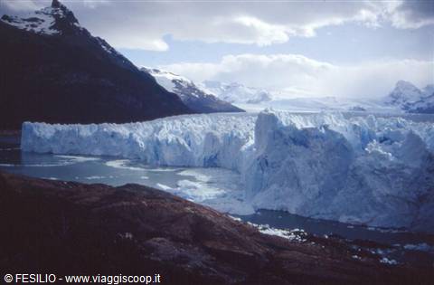 IL GHIACCIAIO PERITO MORENO