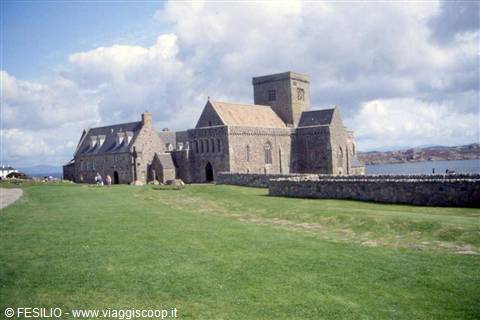 ISOLA DI JONA - LA CHIESA