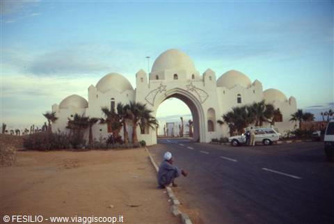 NA'AMA BAY - VILLAGGIO