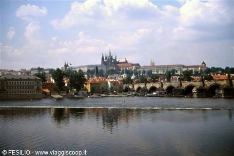 PRAGA