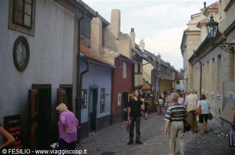 PRAGA