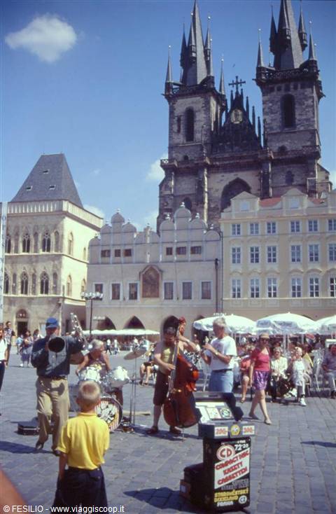 PRAGA