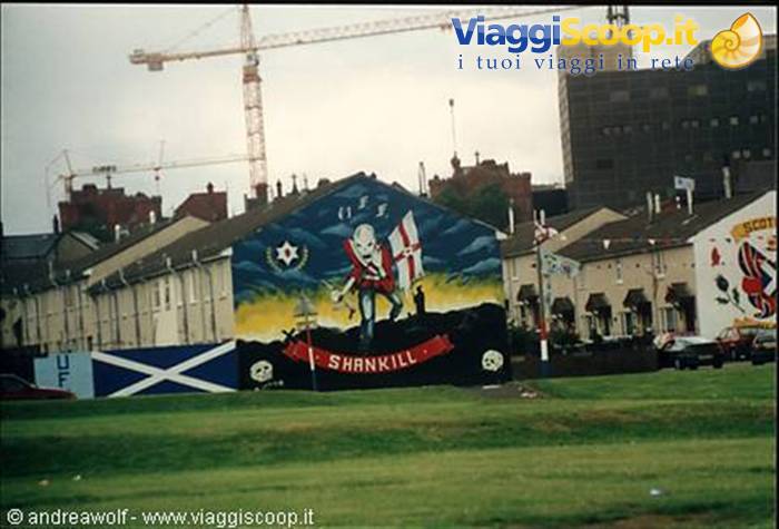 Belfast. Murales zona protestante Shankill