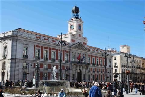 Palazzo del Correos alla Plaza de la Puerta du Sol