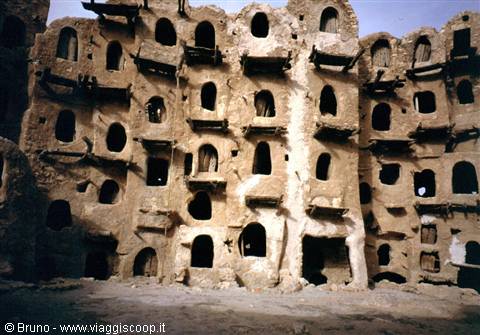 Il Qasr (granaio fortificato) di Kabaw