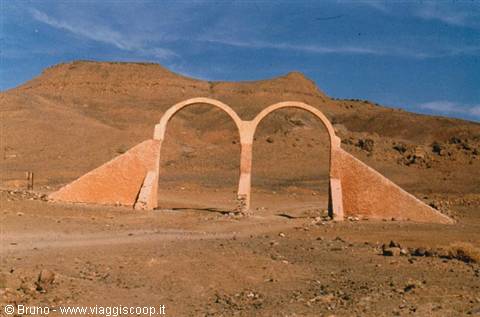 Monti dell'Hoggar-Porte verso il nulla