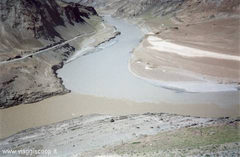 Confluenza del fiume Zanskar nel fiume Indo