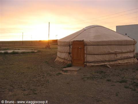 Tramonto al Tuvshin Camp