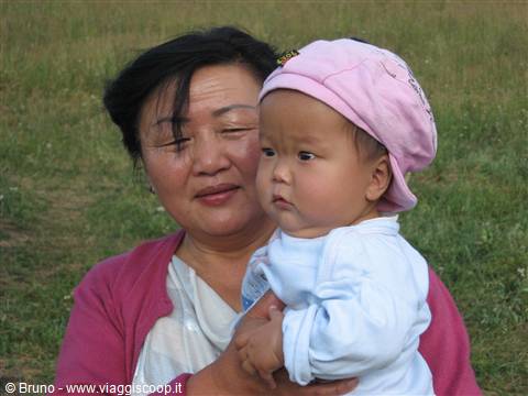 Bambino con mamma