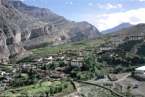 Villaggio di Lhalung