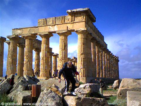 Selinunte : Tempio E o di Hera ?