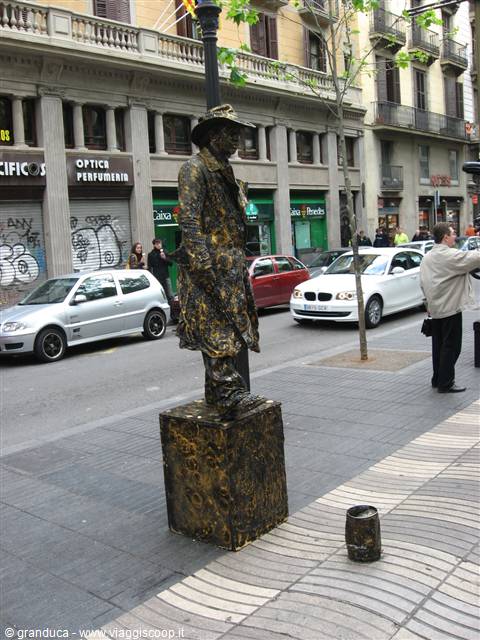 Barcellona :artisti di strada