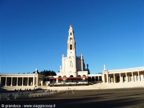 Fatima : la Basilica di Nostra Signora della Pace