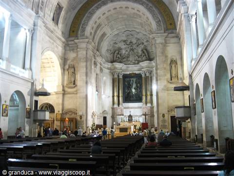 Fatima : la Basilica di Nostra Signora della Pace