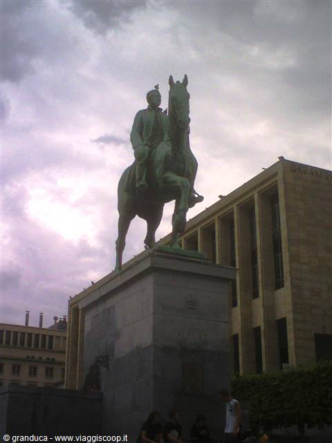 monumento