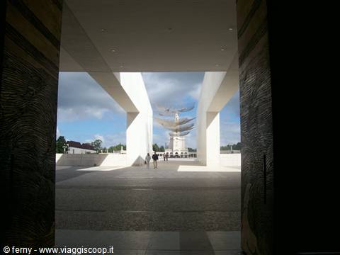 Il porticato d'ingresso