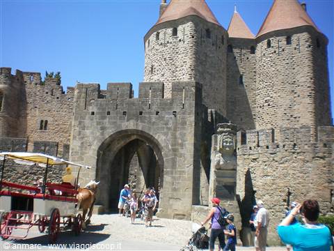 ingresso castello carcassonne