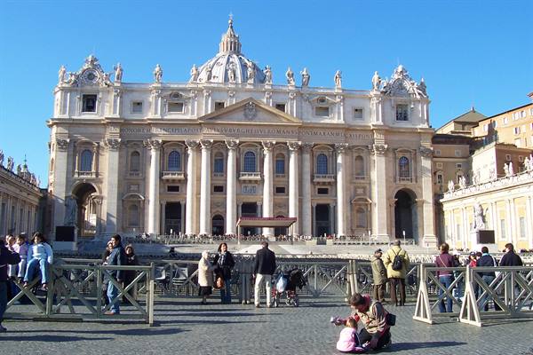PIAZZA SAN PIETRO