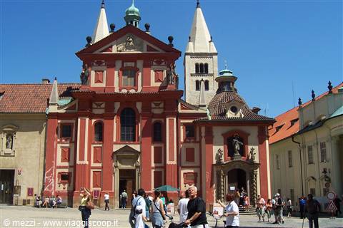 INTERNI DEL CASTELLO