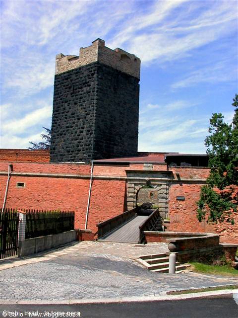 Cheb - Hrad - la torre nera
