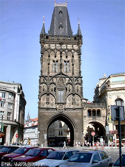 Praga - La Porta delle Polveri