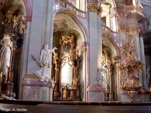 Praga - Chiesa di San Nicolas